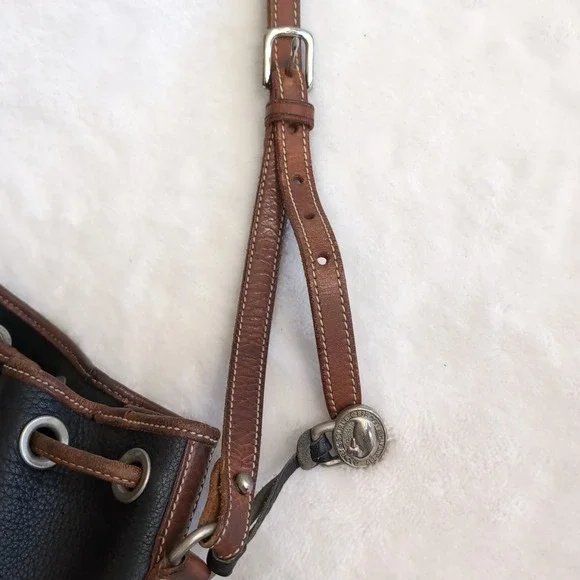Vtg Dooney & Bourke Bucket Bag Purse Pebbled AWL Leather Drawstring USA Y2K 90s - Picture 6 of 13